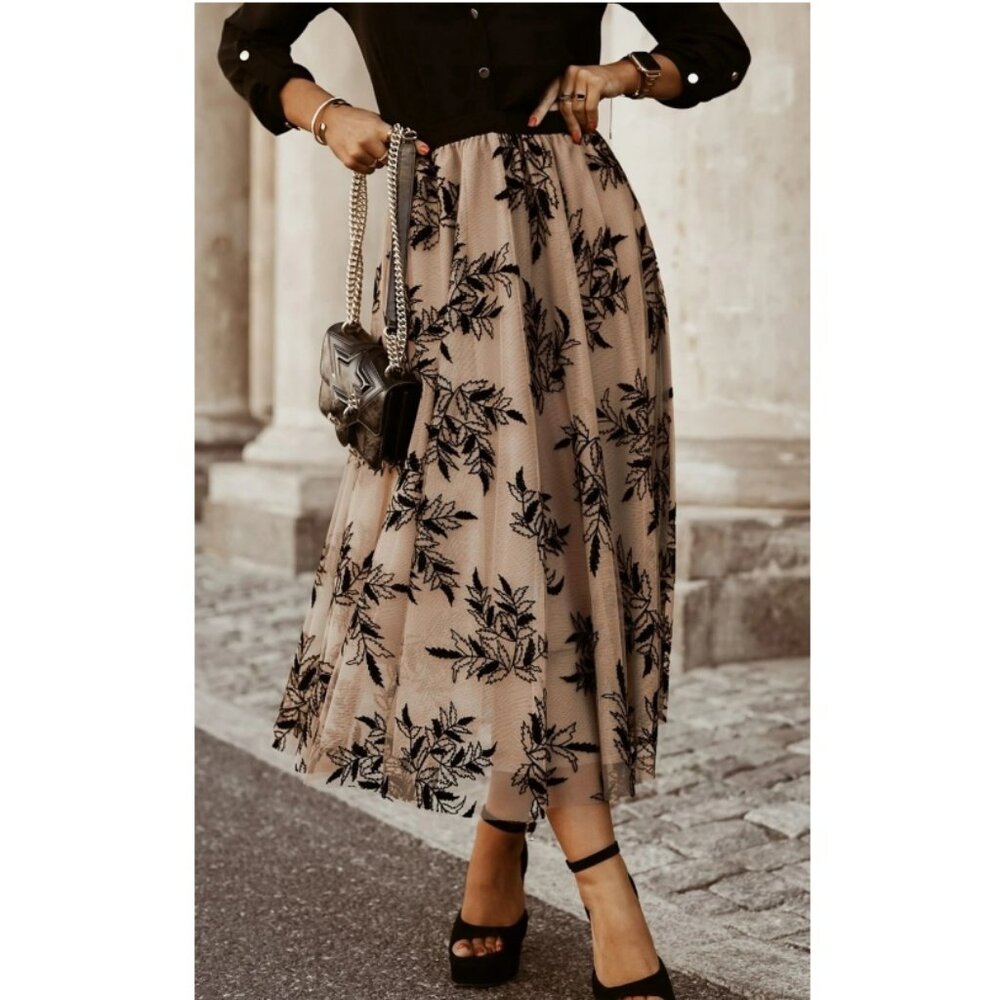 Apricot Floral Leaves Embroidered High Waist Maxi Skirt